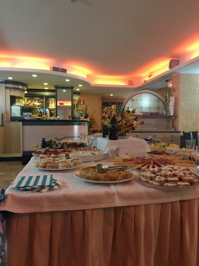 Albergo Ristorante Il Delfino Novara Dış mekan fotoğraf