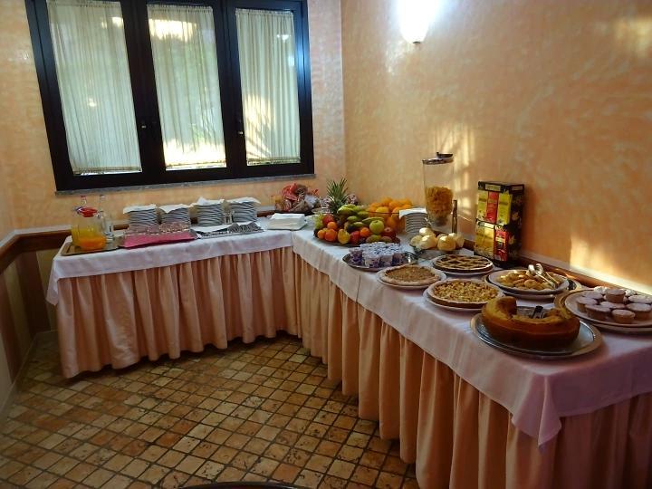 Albergo Ristorante Il Delfino Novara Dış mekan fotoğraf