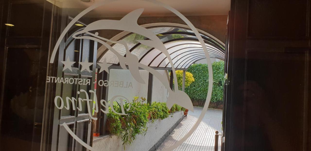 Albergo Ristorante Il Delfino Novara Dış mekan fotoğraf
